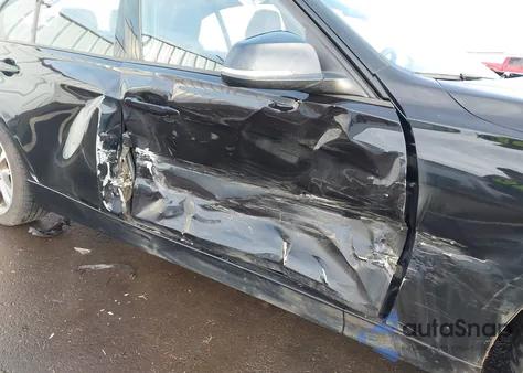 2016 BMW 328I xDrive z USA, uszkodzony, nr VIN WBA8E3G5XGNU03405